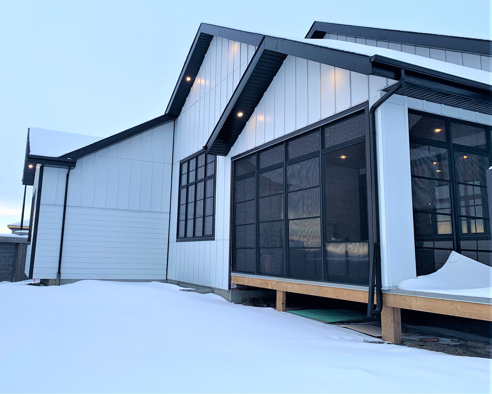 Challenges of Winter Siding Renovations in Edmonton: What Homeowners Should Know